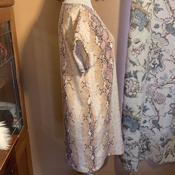 First Love All Around Amazed Shift Dress Size Small - Picture 10 of 11